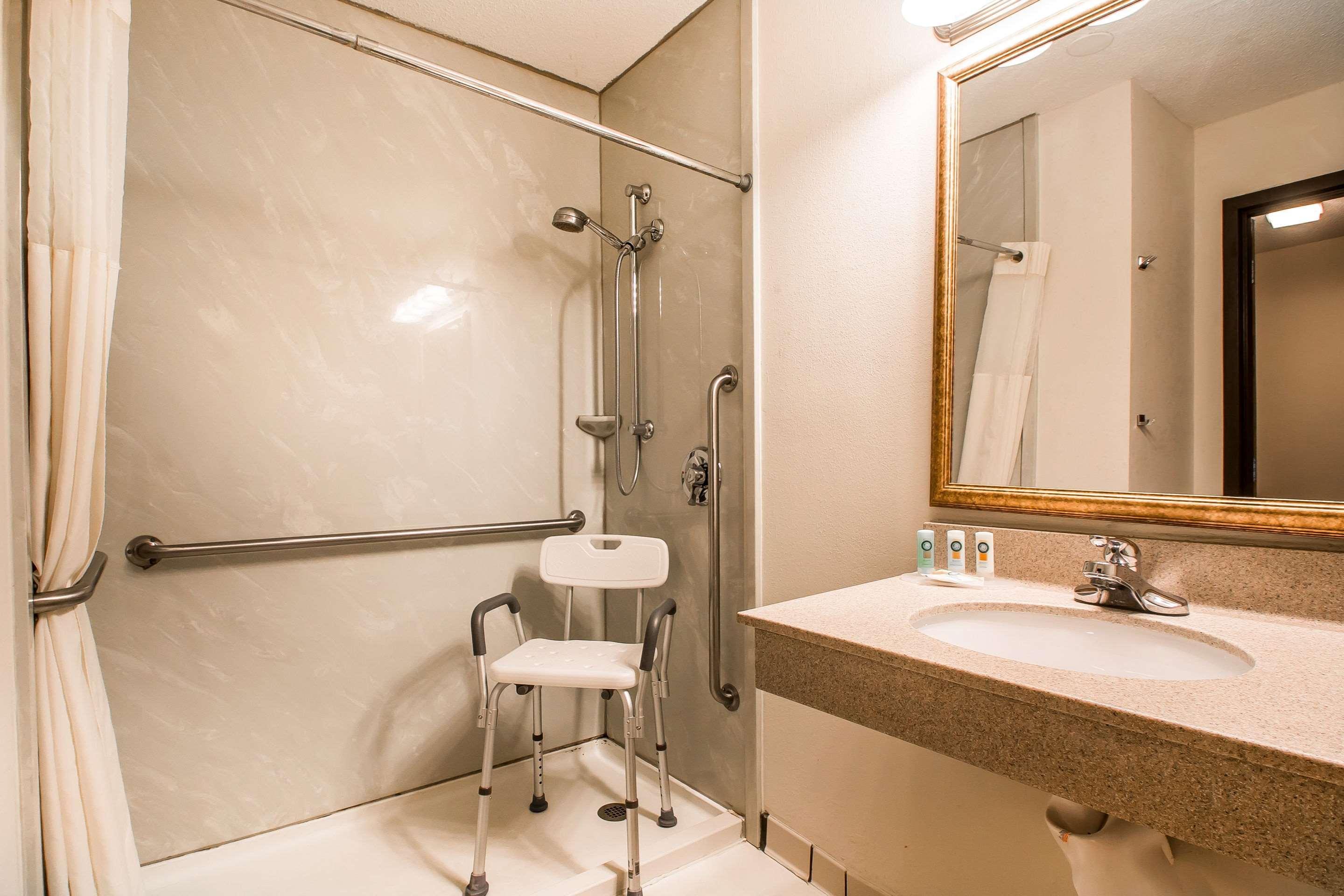 Quality Inn Morris I-80 Eksteriør bilde